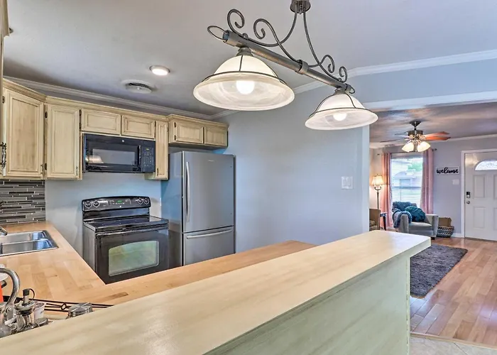 5 Mi To Hood! 'brooklyn House' W/ Fenced Yard Holiday home Killeen
