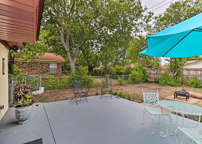 5 Mi To Hood! 'brooklyn House' W/ Fenced Yard *